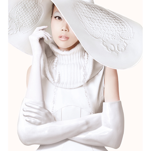 宁荣荣穿jK跳钢管舞
