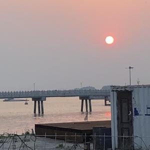 国产亚洲精品bt天堂精选
